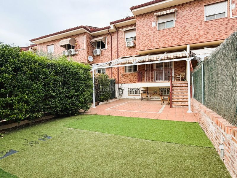 Foto f162b5e1-4a0e-4647-a25b-ac9a70ada16f. Casa adossada amb calefacció aparcament a Los Villares Arganda del Rey
