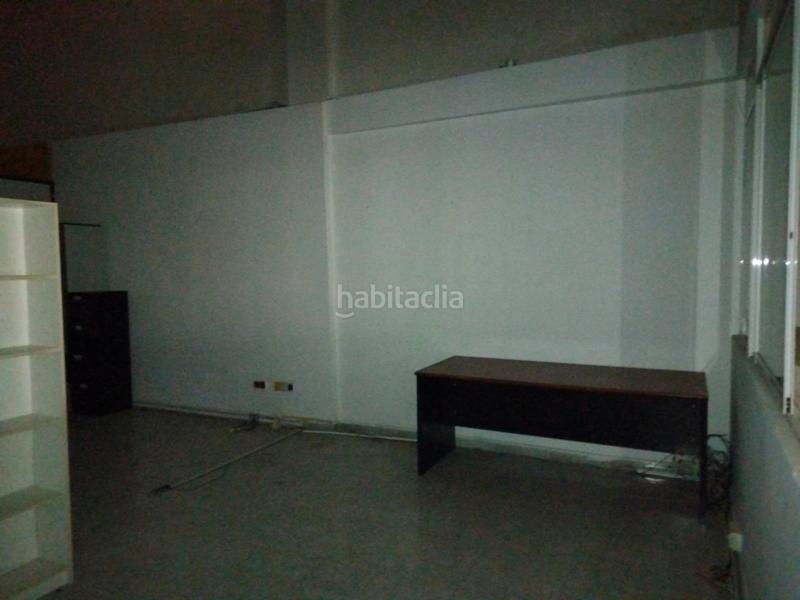 Foto bb5da4c5-95c7-4ee8-8b8a-f0f71fbe3a63. Local comercial  en benalua junto plaza rodrigo navarro en Alicante