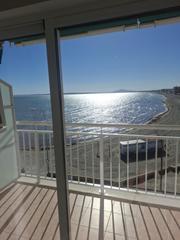 Etagenwohnung in Centro. Impresionante piso en primera linea de playa