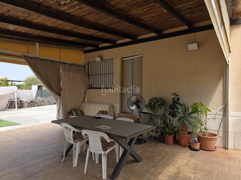 Foto c4ba9795-627d-4cf4-8038-3aa939b5c21b. Chalet casa independiente con terreno en daimes elche proindiviso en Elche / Elx