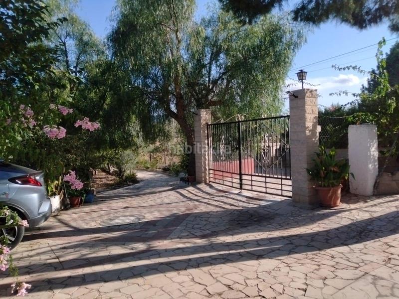 Foto fae3ad03-ea30-4bc9-b26d-9c36a1ae22b3. Chalet bonito chalet en la solana hondon de los nieves en Hondón de las Nieves