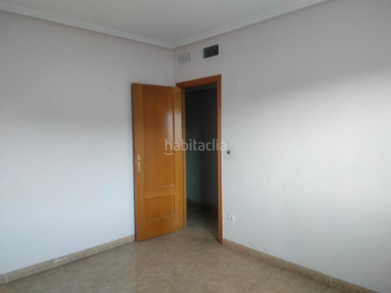 Foto d72b349f-2a60-4bfe-9c23-30c5dee62608. Semi detached house in Carrús Oeste Elche / Elx
