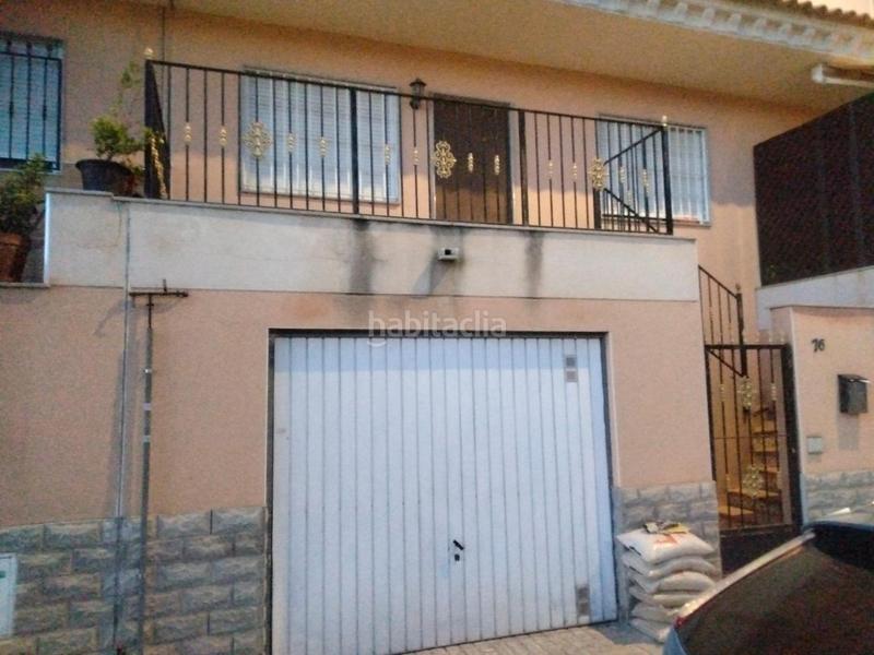 Foto e61706d9-098a-4aaf-ae00-27edd85f141a. Semi detached house in Carrús Oeste Elche / Elx