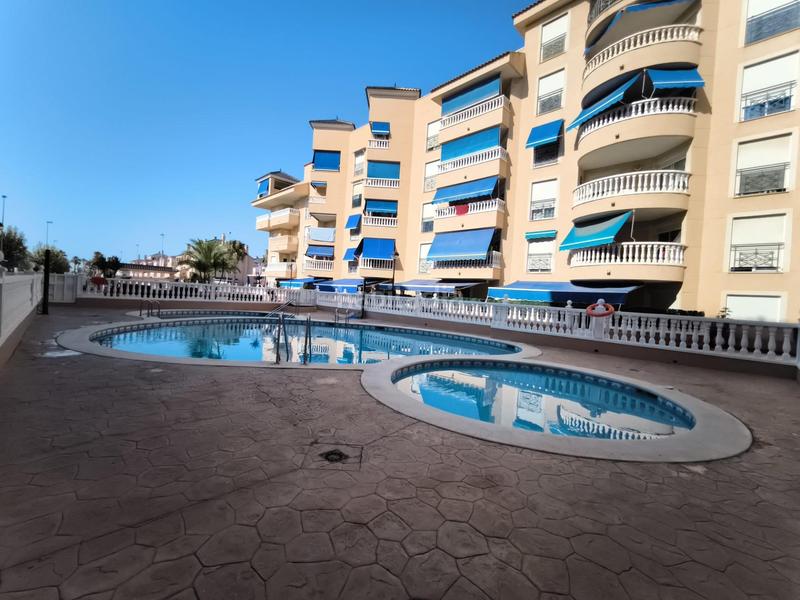 Foto 485375eb-4606-48f3-b4a8-0d44899019d7. Alquiler piso alquiler de apartamento en urbanización!! de septiembre a mayo en Santa Pola