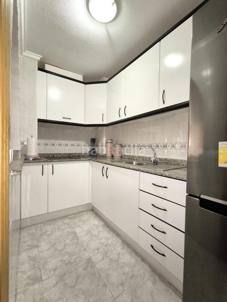 Foto 4d4825eb-4a8e-4186-967a-a7eb5cc2dc00. Rent flat with heating parking pool in Gran Playa Santa Pola