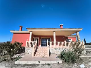 Xalet a Crevillente. Se vende chalet independiente en zona cachap  crevillente