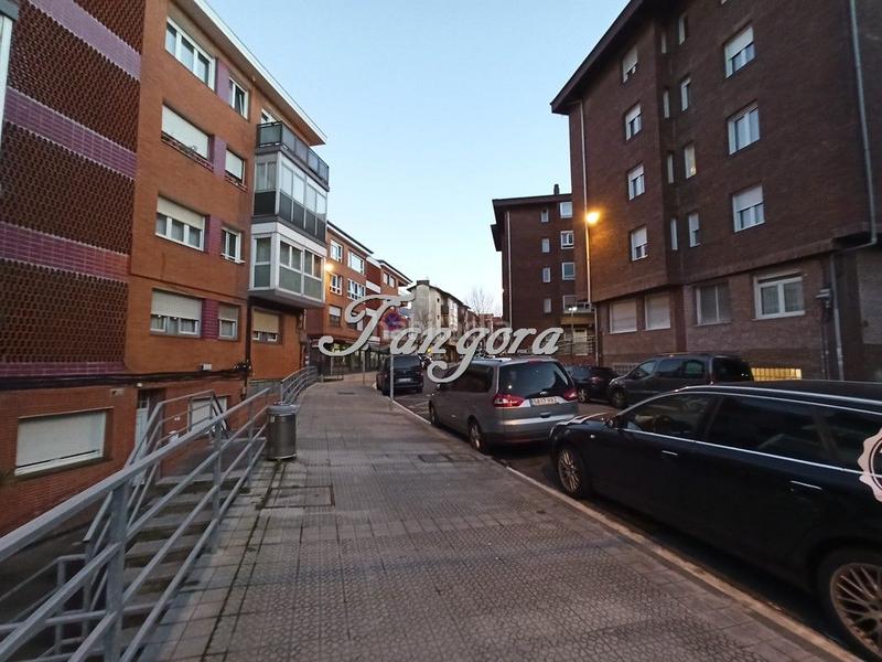 Foto 29633676-23f0-4092-bc7e-8706def6d165. Posto auto in Sarrikobaso Getxo