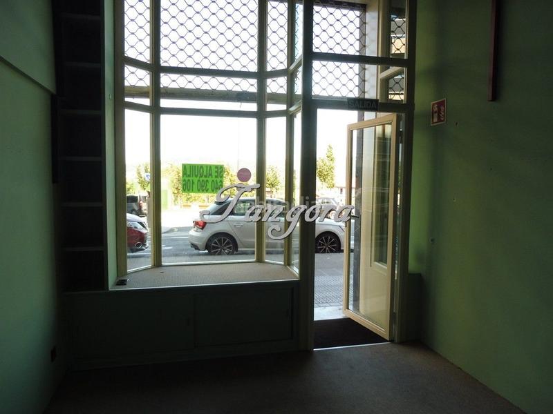 Foto a4e9eeb9-b421-4c78-8d0d-ef9231b93847. Rent business premise in euskal herria kalea 2 in Getxo