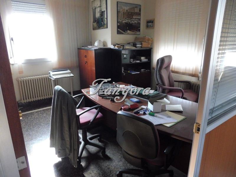 Foto 39b4fbae-b66a-47fc-9c7d-eb3a1fb6c281. Bâtiment à usage industriel dans Derio