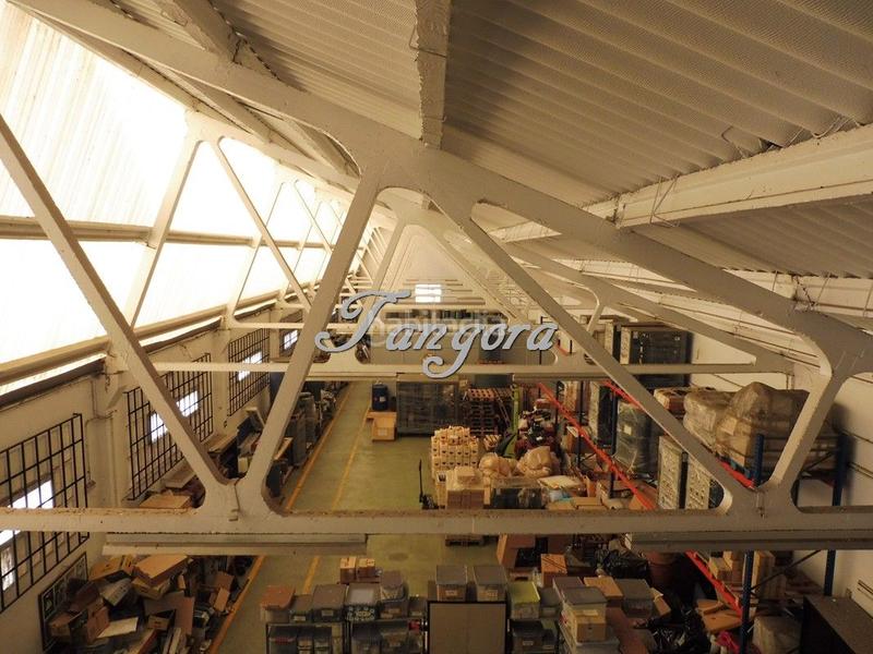 Foto b142df0f-a90e-4a2e-9c32-c9f565c6b9cc. Bâtiment à usage industriel dans Derio