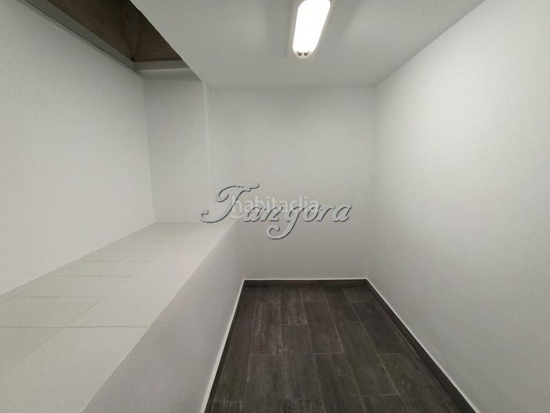 Foto 3b0f694a-ef18-4e2a-803d-fc7873e650bb. Alquiler local comercial estupendo local en arene. en Getxo