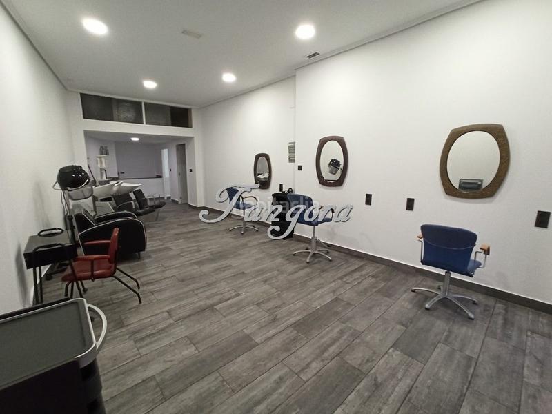 Foto 91470f1d-cb7a-406b-9705-9c1b55788fb3. Alquiler local comercial estupendo local en arene. en Getxo