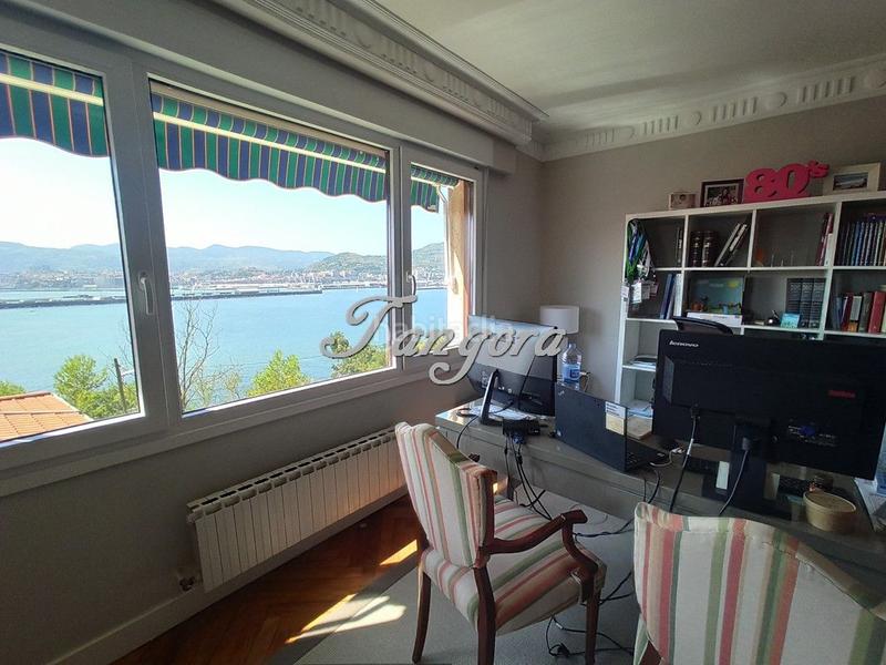 Foto 70b38a2d-9235-4fd8-9101-52a89f0e60e0. Pis amb calefacció aparcament a Usategui Getxo