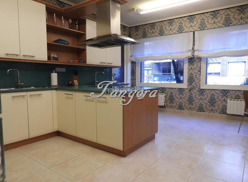 Foto 808d476a-0c44-4249-8875-eb9d6df6ffca. Pis amb calefacció aparcament a Usategui Getxo