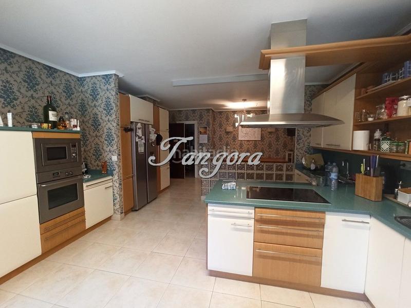 Foto d7c4307d-752e-4d31-a080-c19f0b40b92a. Pis amb calefacció aparcament a Usategui Getxo