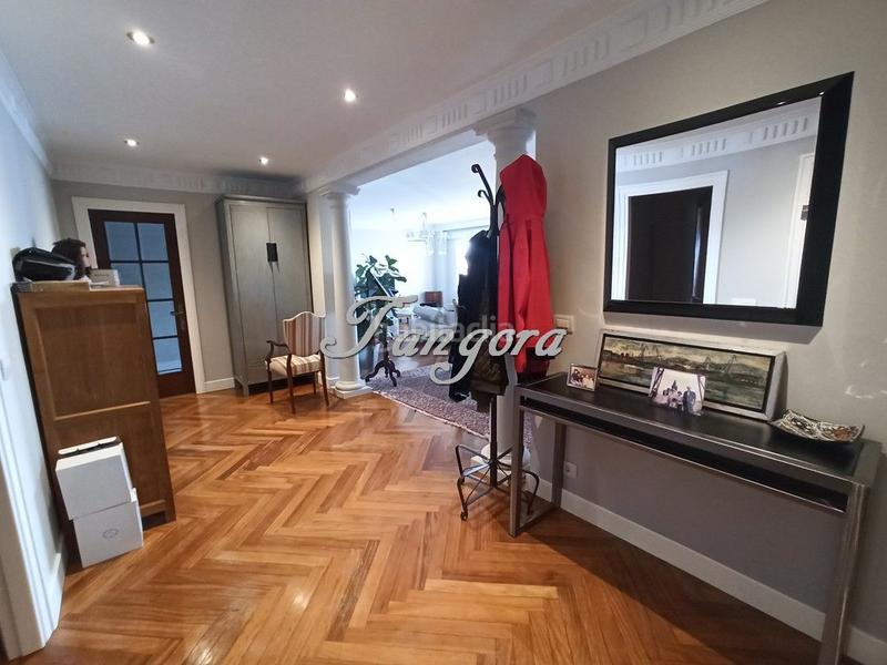 Foto e47e255f-c336-436b-b0cd-e4e24fefaea8. Pis amb calefacció aparcament a Usategui Getxo