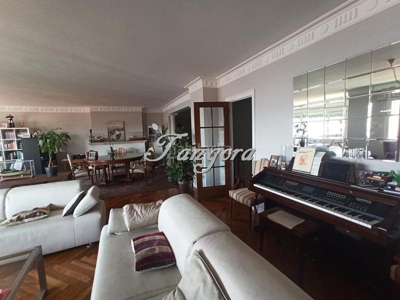 Foto f34ba302-ab06-48ba-9824-c720eb7af90a. Pis amb calefacció aparcament a Usategui Getxo