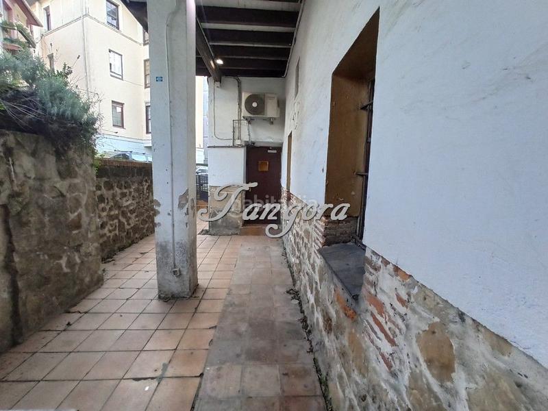 Foto cbf88a18-16b5-4bcf-83ba-12e6d0e11c7d. Locale commerciale in Neguri Getxo