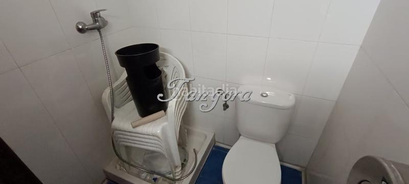 Foto cdd692d5-a5db-49b1-b87b-60498696d525. Alquiler local comercial se alquila pescadería totalmente montada. en Getxo