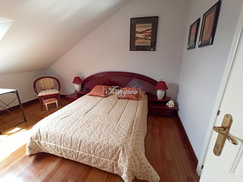 Foto 7e3fe44d-c423-4be1-88ee-1dfd49e21e99. Xalet amb xemeneia aparcament a santa maría de Getxo Getxo