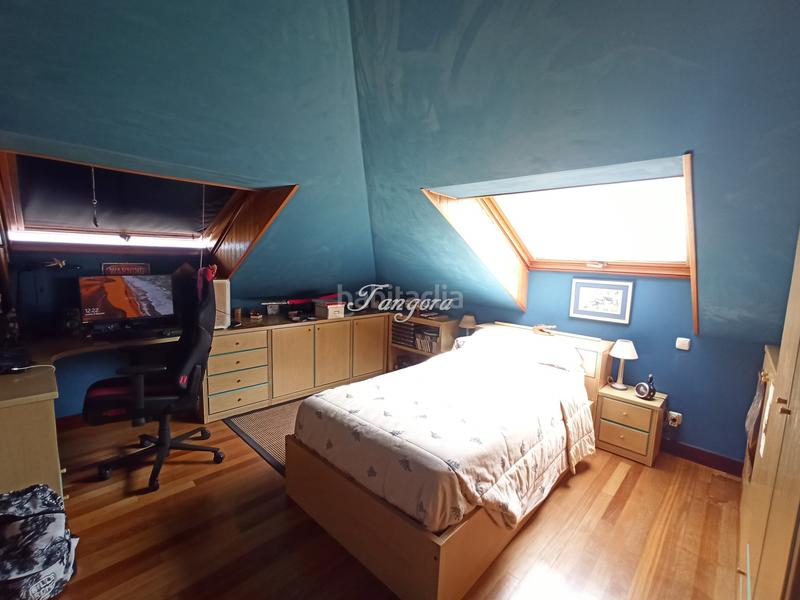 Foto 949b3b32-8501-49ef-89a9-806c06c46c32. Xalet amb xemeneia aparcament a santa maría de Getxo Getxo