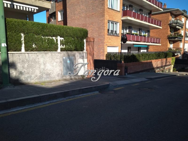 Foto ca9acb3b-9c27-4665-83b4-f6544ee1a9bd. Lloguer aparcament cotxe a Neguri Getxo