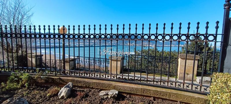 Foto 7f36fc4e-e8d9-40b5-a8a5-068c480ceb32. Appartement avec chauffage parking dans Centro-Puerto Viejo Getxo