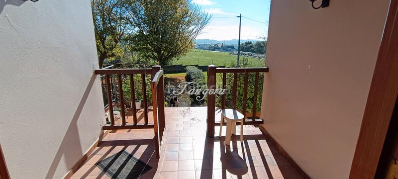 Foto 00ba63d5-5b58-4959-a4d5-dea60f069166. Chalet mit kamin heizung parking in santa maría de Getxo Getxo