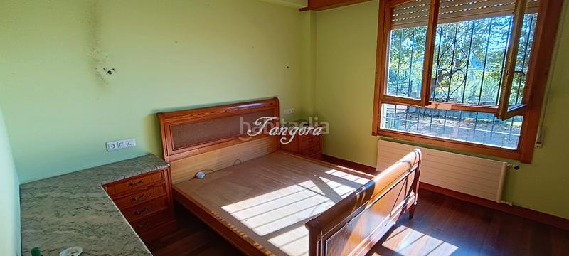 Foto 1b838684-86fa-43be-bf4f-1cdf2331fc7c. Chalet mit kamin heizung parking in santa maría de Getxo Getxo