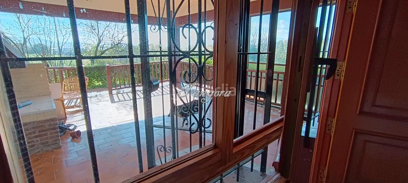 Foto 1e648c1f-c8f4-4e3a-8efe-82dd7afdde8c. Chalet mit kamin heizung parking in santa maría de Getxo Getxo