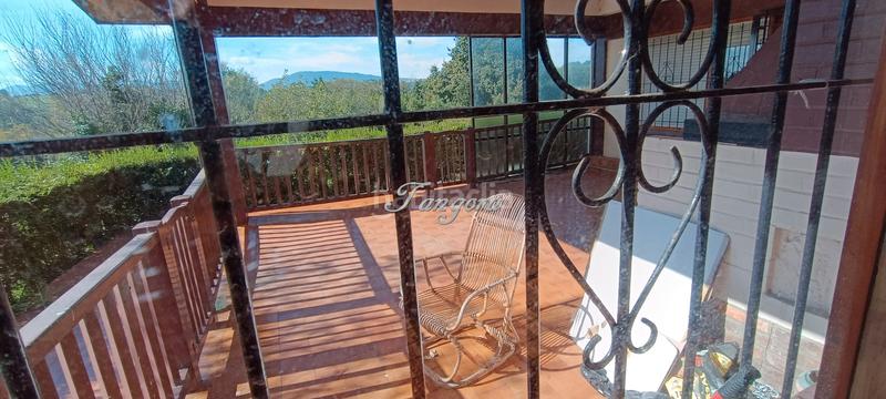 Foto 48d6a527-3040-4207-ae77-78113ba32c21. Chalet mit kamin heizung parking in santa maría de Getxo Getxo