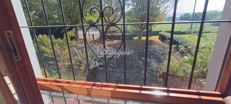 Foto a0111714-d9ca-4d53-8538-731c45dc48d9. Chalet mit kamin heizung parking in santa maría de Getxo Getxo