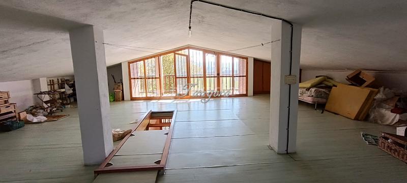 Foto e8a23811-c4df-488f-864a-56b8e32393c4. Chalet mit kamin heizung parking in santa maría de Getxo Getxo