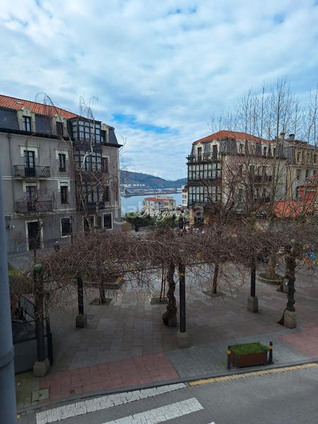 Foto e7c5a66c-f96c-4598-be13-b6496afe22ba. Pis amb calefacció a Centro-Puerto Viejo Getxo