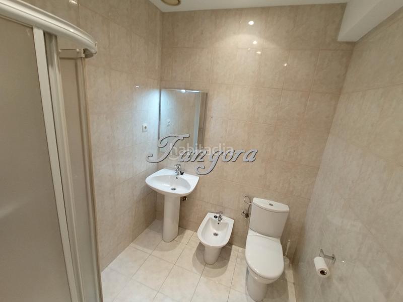 Foto 85182d7b-f340-449c-aa64-779572757259. Bâtiment à usage industriel dans Derio