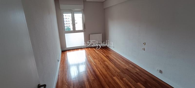 Foto 77e9efb8-047f-47e0-8b0e-c3f0bcb8dff8. Location appartement avec chauffage dans Villamonte Getxo