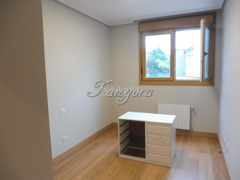 Foto bfa30e4b-cadd-4d0b-b2de-d1293d9952d5. Flat in la pastora hiribidea 13 in Centro Portugalete