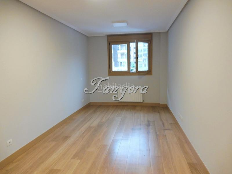 Foto fefadb7f-5df4-44b2-8c82-0e80fdd058d2. Flat in la pastora hiribidea 13 in Centro Portugalete