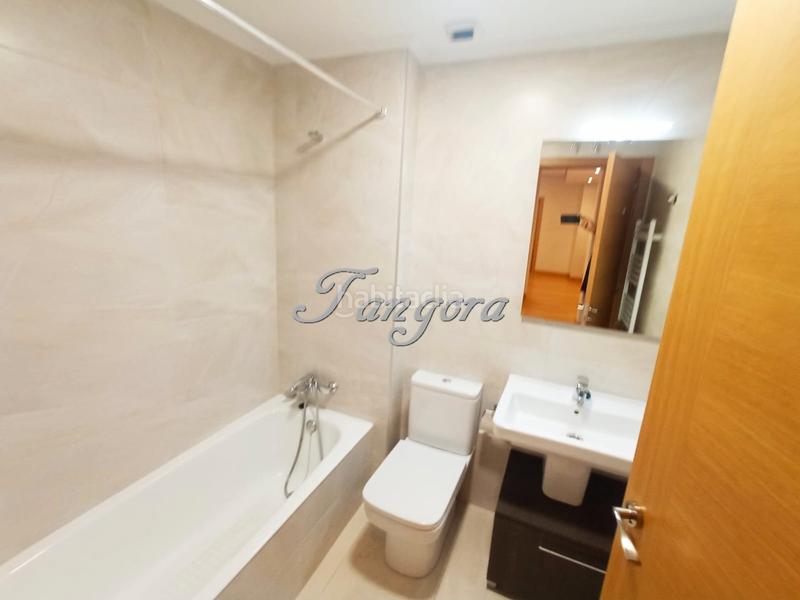 Foto 14e3aace-fa19-4c90-81e6-e7868b7343ad. Pis amb calefacció aparcament a Centro Portugalete