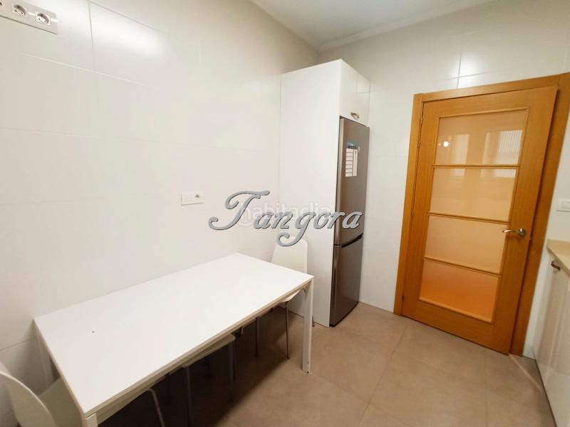 Foto 25880ea4-386b-4335-a0de-d4311a1a36e6. Pis amb calefacció aparcament a Centro Portugalete