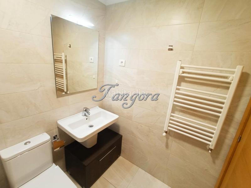 Foto 2da58ff8-4319-4f23-a36c-687ae40c4aaa. Pis amb calefacció aparcament a Centro Portugalete