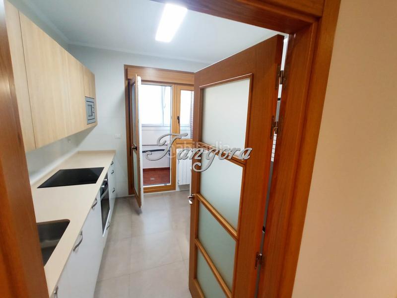 Foto 589532ae-54e7-4b9a-a8d1-544b7b8c3637. Pis amb calefacció aparcament a Centro Portugalete