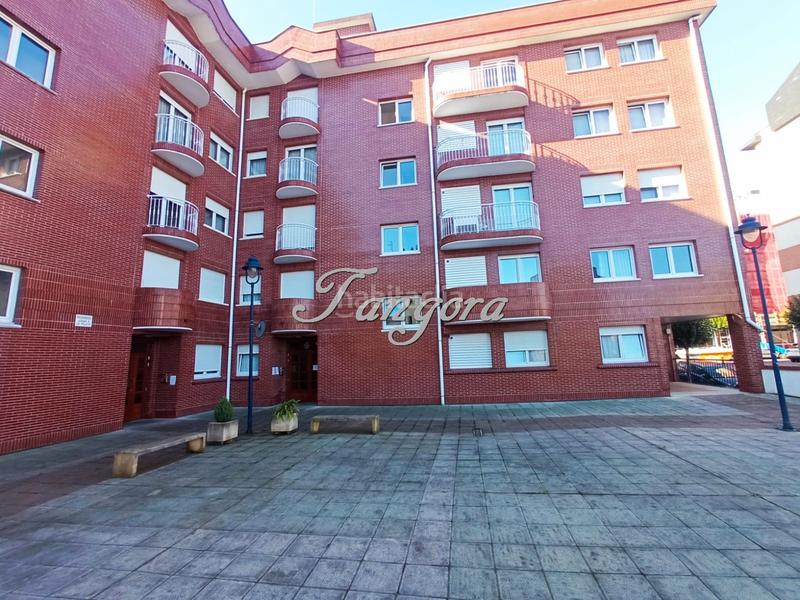 Foto b9352e7c-72d4-42a2-9dff-241e8cb7286d. Pis amb calefacció aparcament a Centro Portugalete