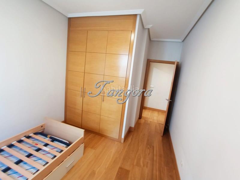 Foto bbc3d5bb-3d6e-4848-b55e-74cefe3e4e8f. Pis amb calefacció aparcament a Centro Portugalete