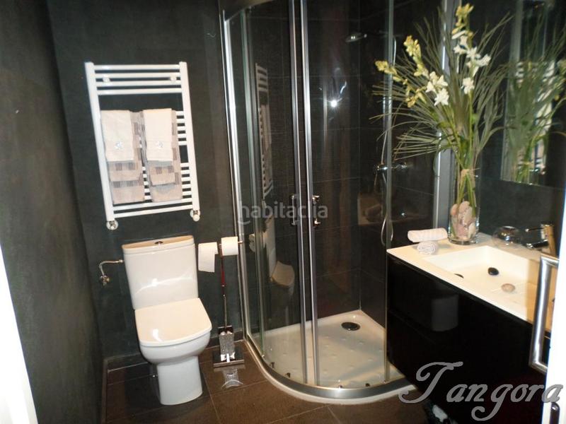 Foto 6e6c5525-1bed-43e6-ae50-350d01e93f41. Dúplex amb calefacció aparcament piscina a Neguri Getxo