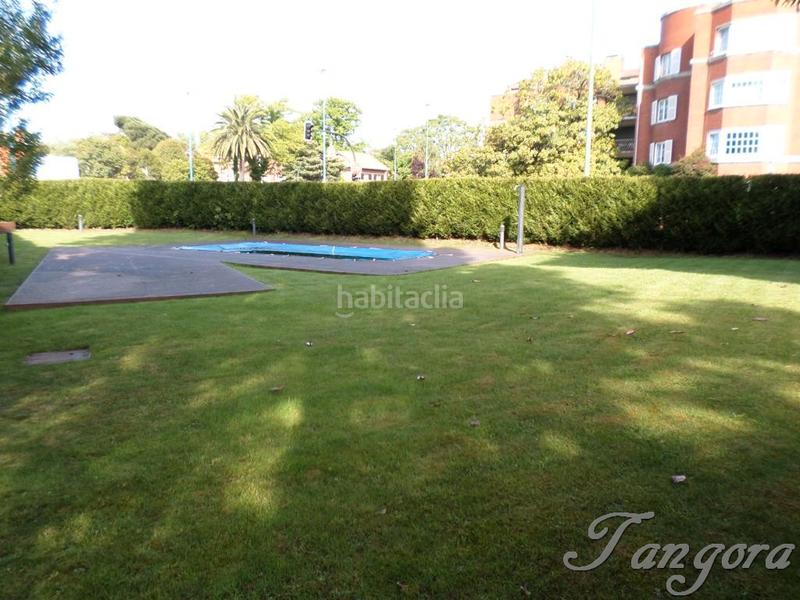 Foto e0e123b3-f448-4a30-bb45-4046ef1e4a35. Dúplex amb calefacció aparcament piscina a Neguri Getxo
