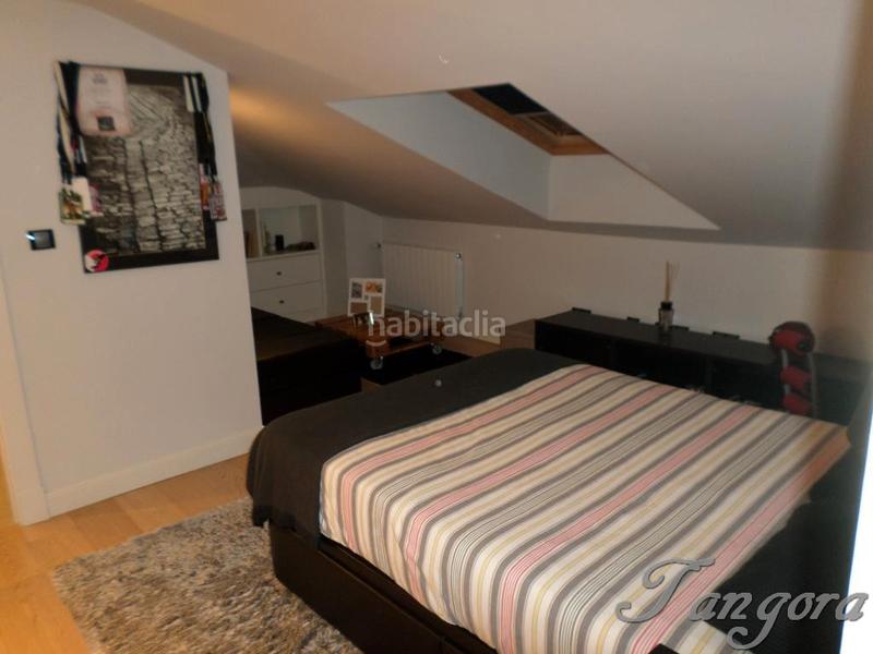 Foto ff0b4de0-ca4b-4d10-b997-bfa0b9efc961. Dúplex amb calefacció aparcament piscina a Neguri Getxo