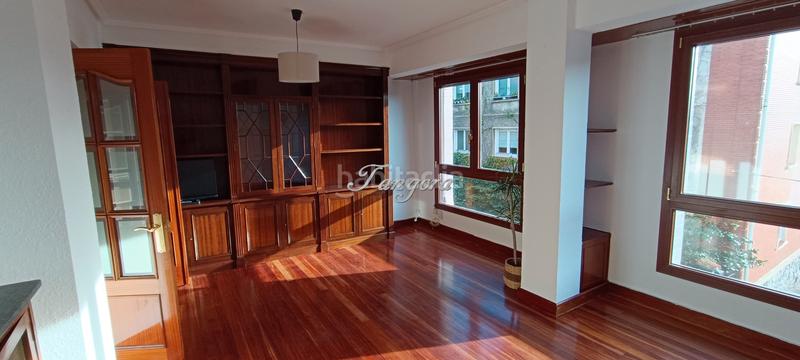 Foto 066d273d-6dca-4dac-a2ea-bba52645543a. Location appartement avec chauffage parking dans Centro-Puerto Viejo Getxo