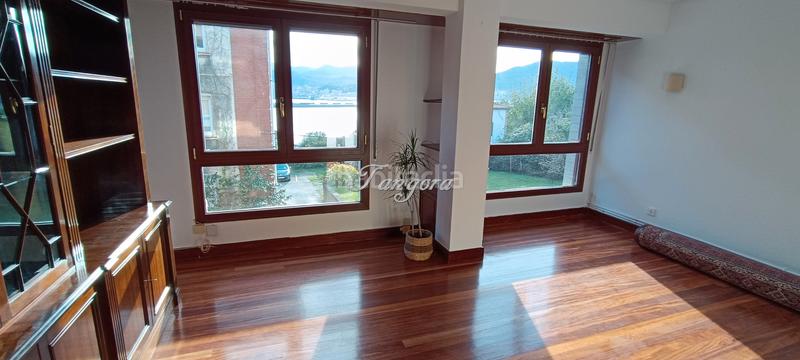Foto 35e02460-67da-42c9-8164-b377dbe620b3. Location appartement avec chauffage parking dans Centro-Puerto Viejo Getxo