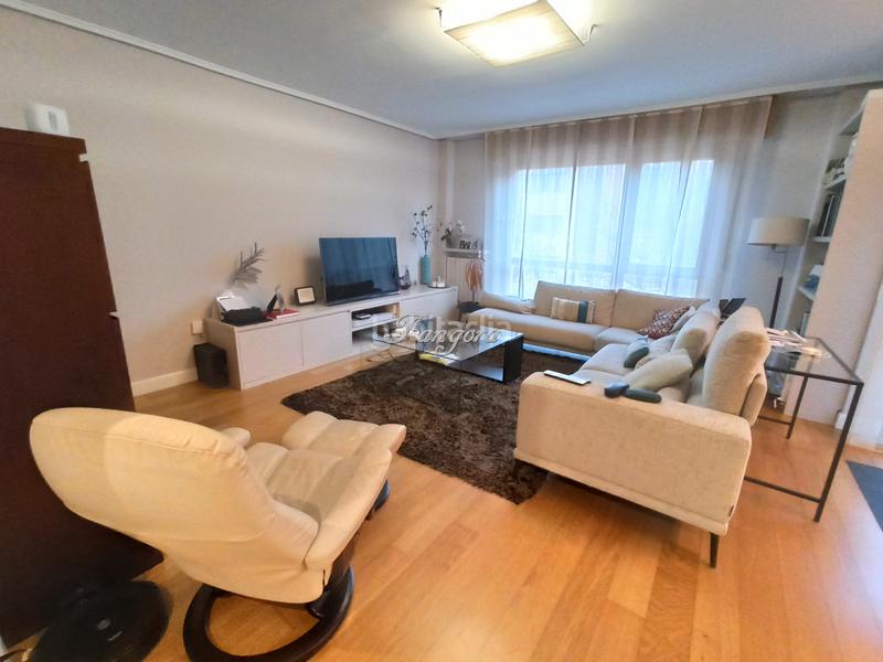 Foto 4e171df9-7fa1-4d25-b3e0-5b76d43ff1e4. Affitto appartamento con riscaldamento parcheggio in Getxo